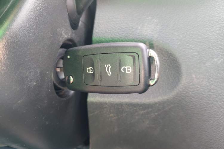 Used Volkswagen Touran 2015 1.4T DSG Comfort Edition 5 Seats