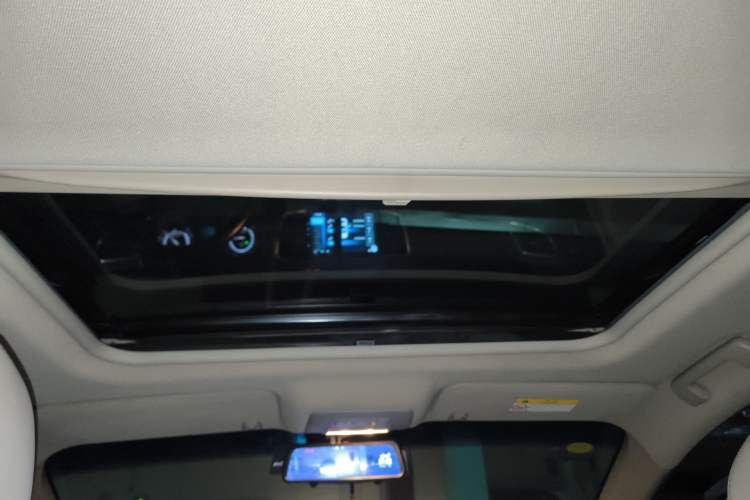 Used Buick GL8 2018 28T Luxury Model China VI Standard