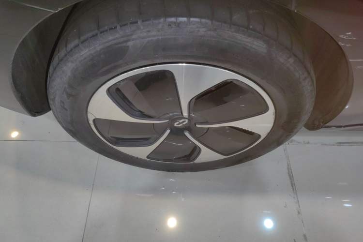 Used Hima AITO M5 2023 All-Electric Rear-Drive Standard Edition Exterior 5