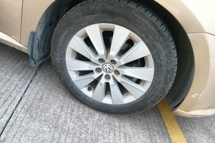 Used Volkswagen Lavida 2013 1.4TSI DSG Comfort Edition