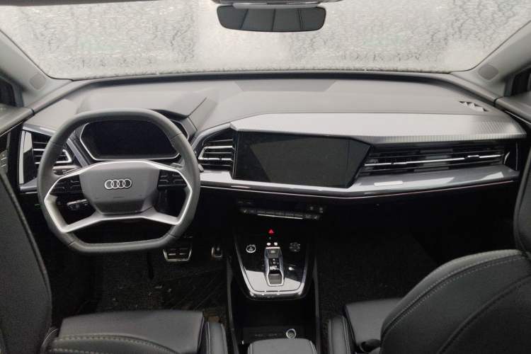 Used Audi Q4 e-tron 2024 40 e-tron Adventure Edition Center Console
