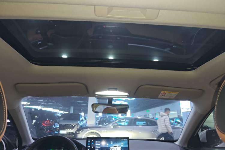 Used Geely Auto Emgrand 2025 4th Generation 1.5L CVT Flagship Version