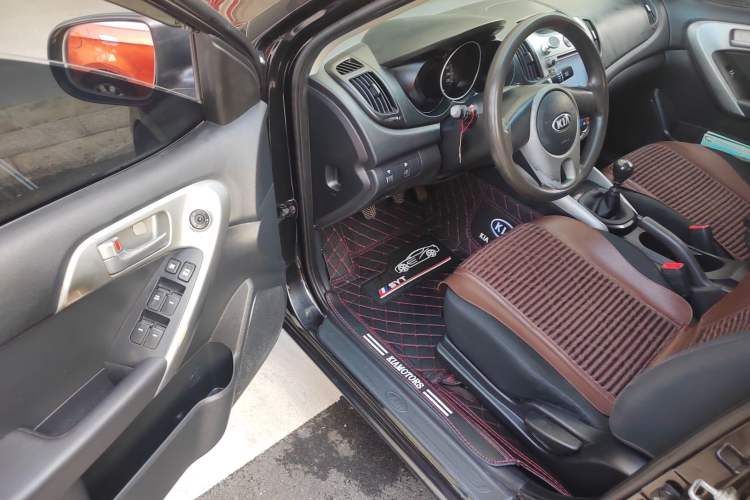 Used Kia Forte 2014 1.6L MT GL
