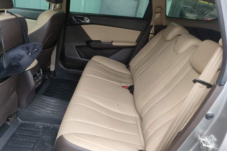 Used Baojun 310W 2017 1.5L Manual Luxury Edition China V