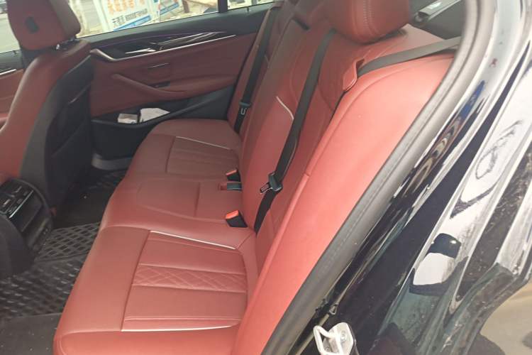 Used BMW 5 Series 2022 Restyled 525Li M Sport Package Left Rear Seat