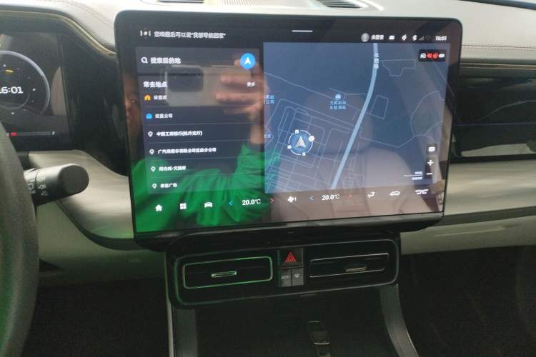 Used GAC Trumpchi GS8 2022 Flagship Series 2.0 TGDI Four-Wheel Drive Supreme Edition (7 Seats) Audio And AC Panel