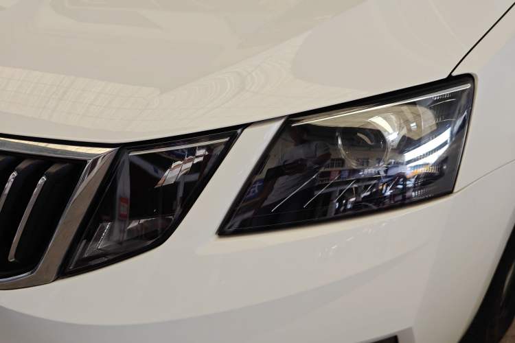 Used Skoda Octavia 2019 1.5L Automatic Smart Drive Luxury Edition China VI Standard