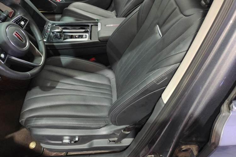 Used Hongqi H5 2023 2.0T Automatic Smart Connect Flagship Edition
