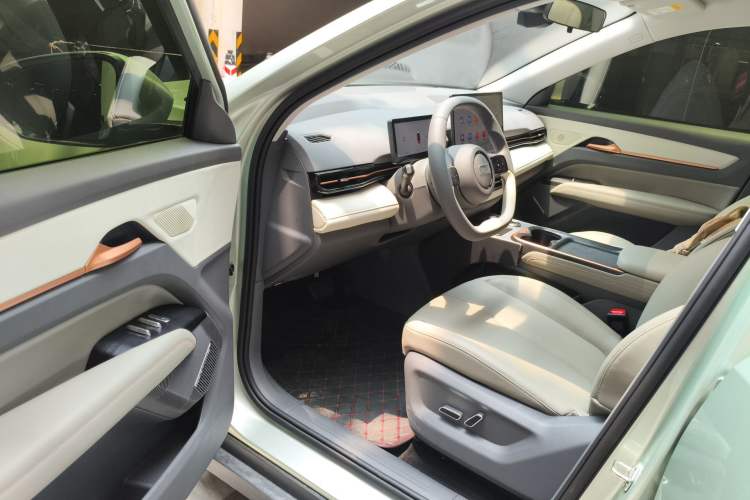 Used Bestune Yueyi 03 2025 565km Enjoy Edition
