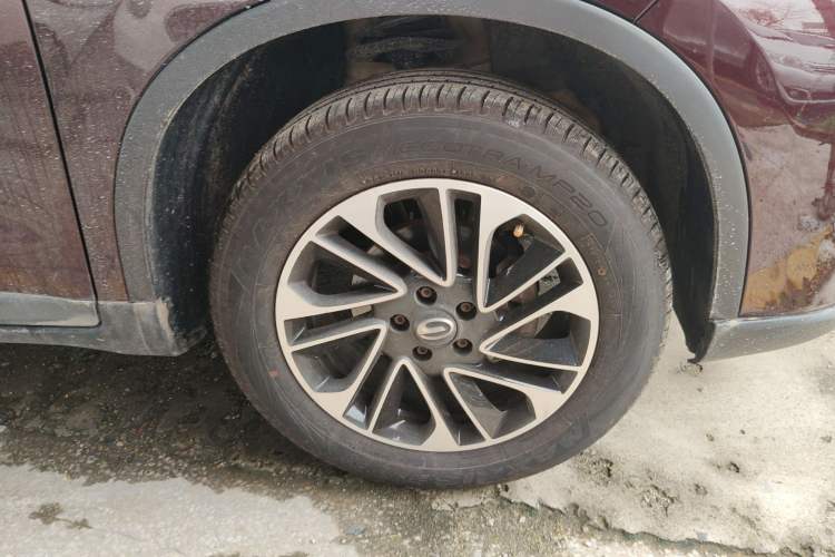 Used GAC Trumpchi GS4 2015 200T Manual Elite Edition Right Front Wheel Hub