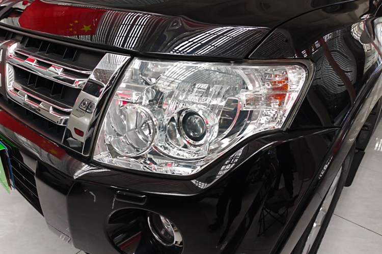 Used Mitsubishi Pajero 2014 3.0L Elite Edition
