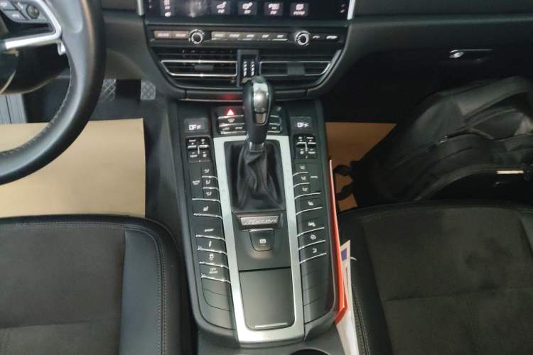 Used Porsche Macan 2021 Macan 2.0T
