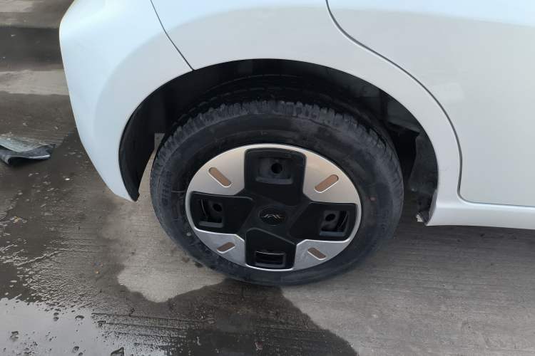 Used JAC Yiwei E10X 2024 Charming Edition 301km Lite
