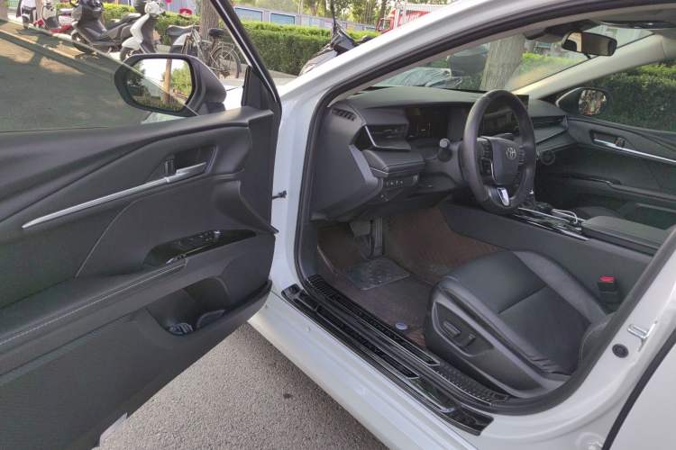 Used Toyota Camry 2024 Dual-Motor 2.0 HE Elite Edition