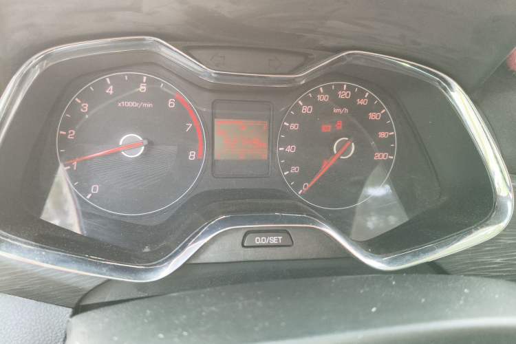 Used Baojun 310 2016 1.2L manual Comfort trim level