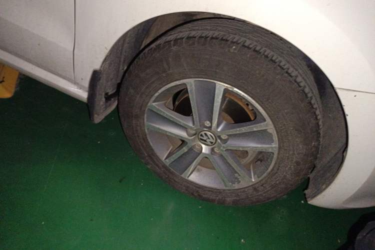 Used Volkswagen Polo 2013 1.4L Manual Fashion Edition