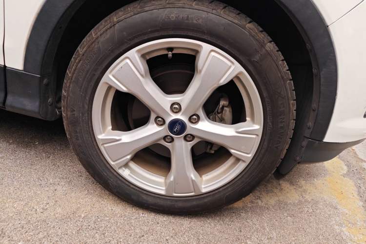 Used Ford Kuga 2017 EcoBoost 180 Two-Wheel-Drive Elite Trim
