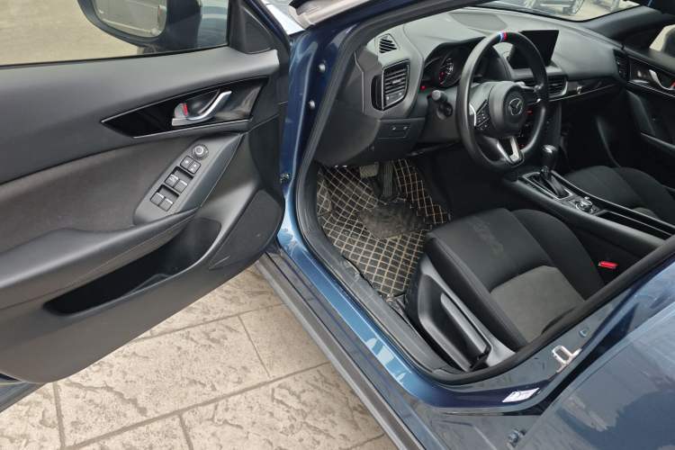 Used Mazda CX-4 2020 2.0L Automatic Two-Wheel Drive Blue Sky Exploration Edition
