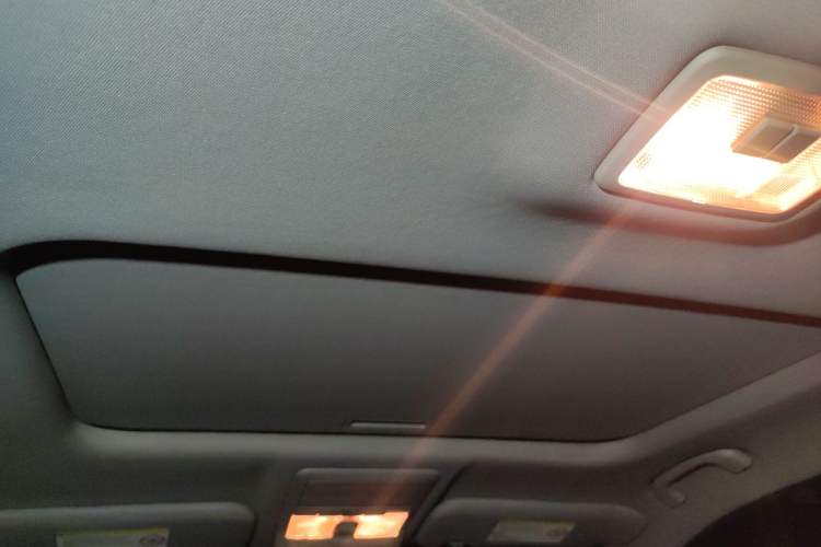 Used Opel Antara 2012 2.4L Two-Wheel-Drive Comfort Edition
