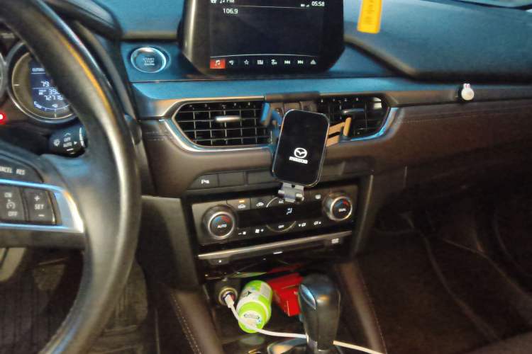 Used Mazda Atenza 2017 2.0L Blue Sky Luxury Edition