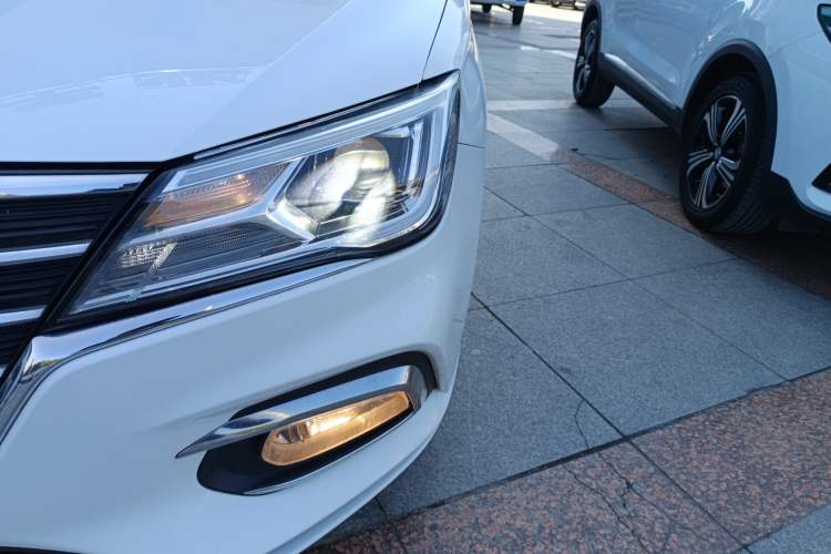 Used Roewe i5 2020 1.5L Manual 4G Connect Luxury Edition