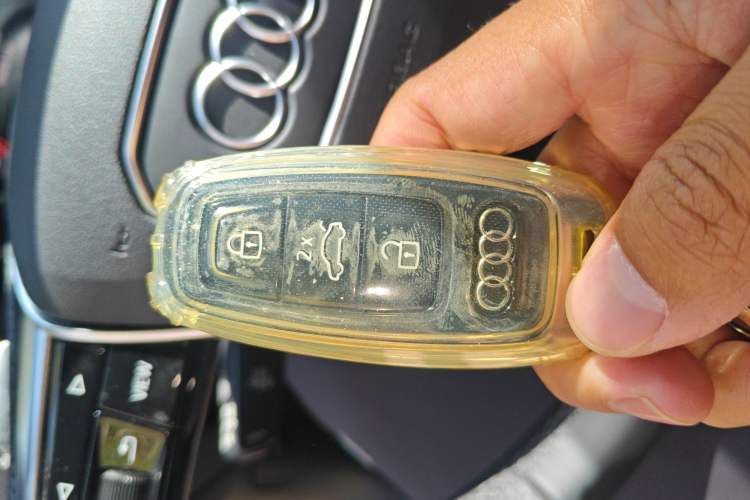 Used Audi A6  Vehicle Key
