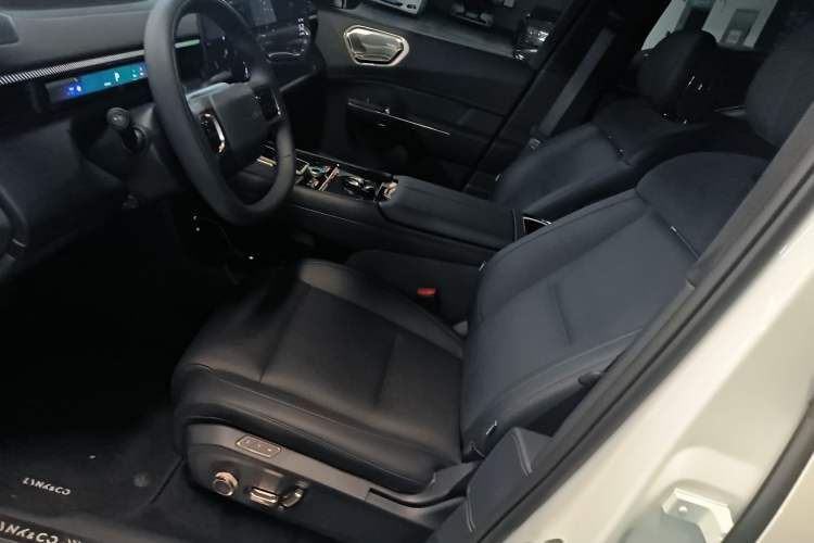 Used Lynk & Co 900 2025 1.5T Ultra