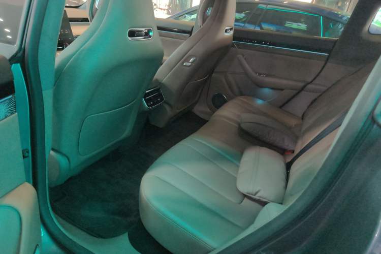 Used Hima Luxeed R7 2025 Range-Extended Version 251 km Max
