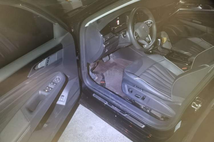 Used Volkswagen Passat 2024 330TSI Elite Edition