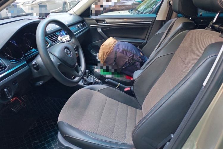 Used Volkswagen C-TREK 2017 230TSI DSG Comfort Version
