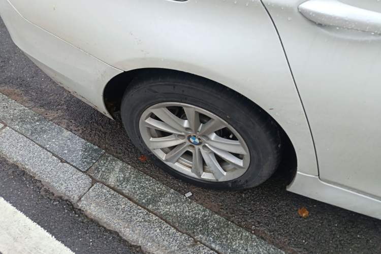 Used BMW 5 Series 2017 520Li Elegant Edition
