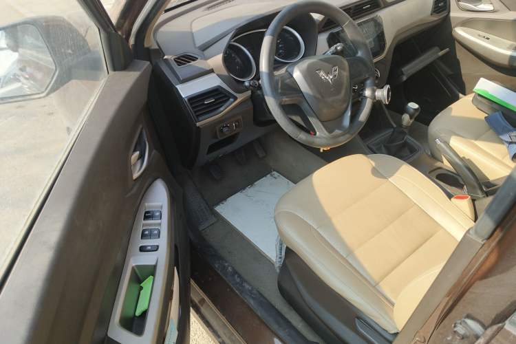 Used Wuling Hongguang 2018 1.5L S Comfort Model L2B