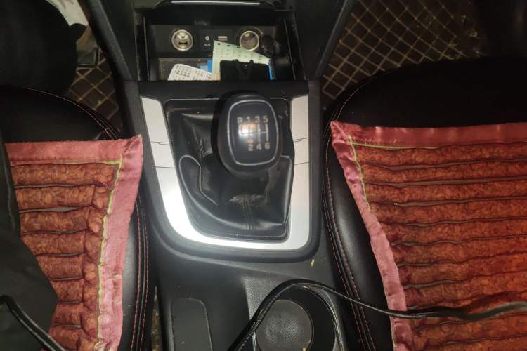 Used Hyundai Elantra (6th Generation / Lingdong) 2016 1.6L Manual ZhiXuan·Youth Edition
