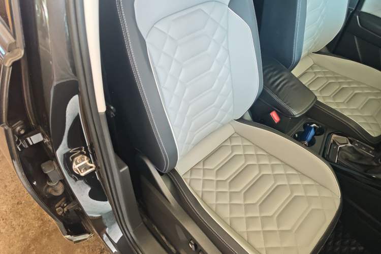 Used Volkswagen Tayron 2023 330TSI Two-Wheel-Drive Luxury Plus Advanced Version