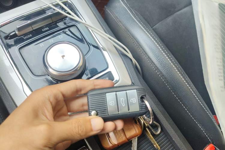 Used Roewe RX5 New Energy 2017 ERX5 EV400 Electric Internet Supreme Edition
