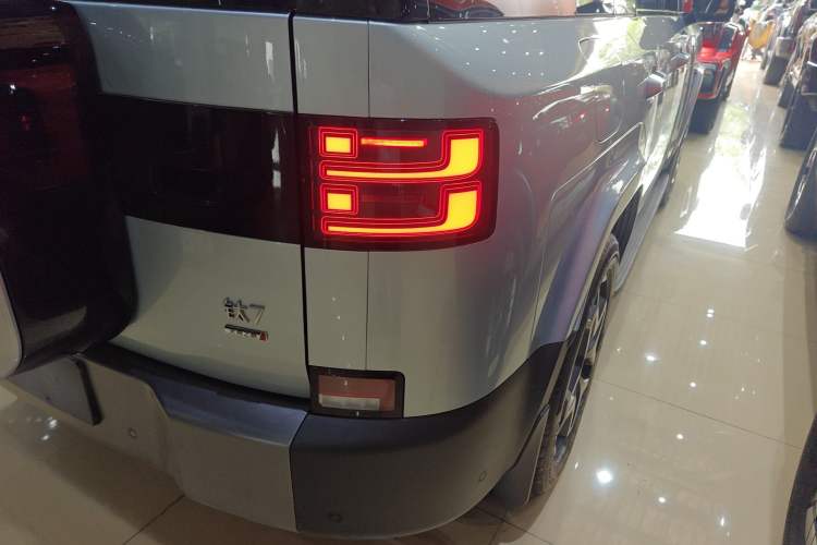 Used Formula Leopard Tai 7 2025 Model 190 km Four-Wheel Drive Ultra Edition
