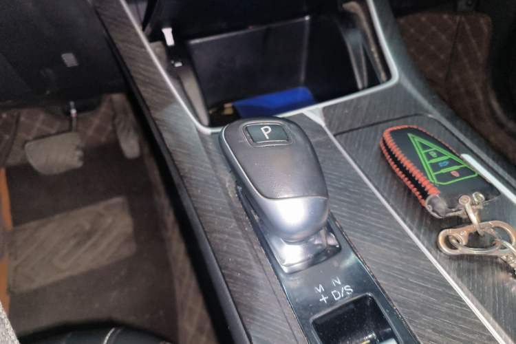 Used Venucia V 2023 260T Idol Edition Pro