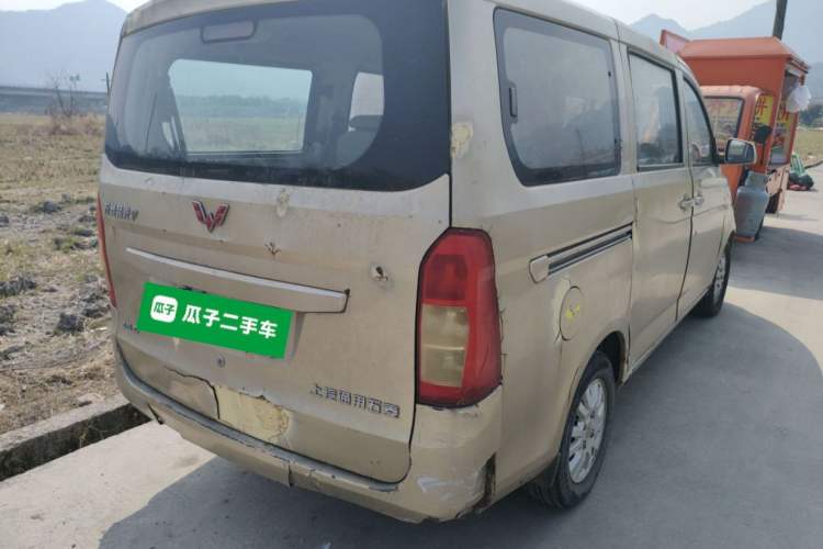 Used Wuling Rongguang V 2016 1.5L Standard Version Rear Right 45 Deg