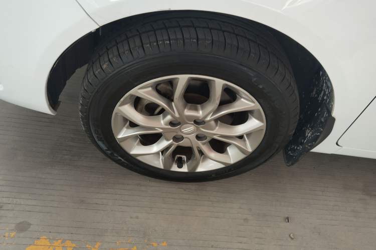 Used Geely Auto Vision 2018 1.5L Automatic Happiness Edition Left Front Wheel Hub