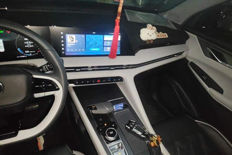 Used CHANGAN CS75 PLUS 2023 3rd Generation 1.5T Automatic Prestige Model
