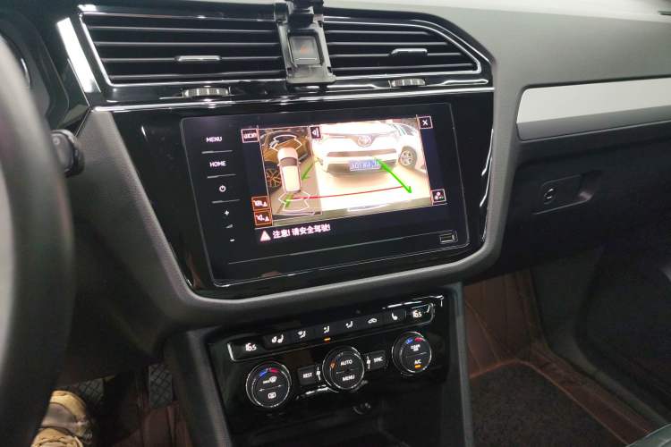 Used Volkswagen Tiguan L 2020 330TSI Automatic Two-Wheel Drive Smart Luxury Edition China VI Standard Audio And AC Panel