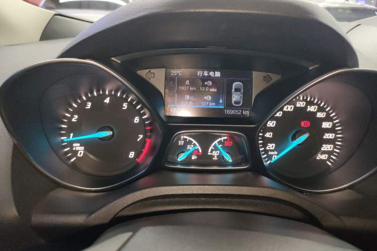Used Ford Kuga 2013 2.0L GTDi Four-Wheel-Drive Sport Model