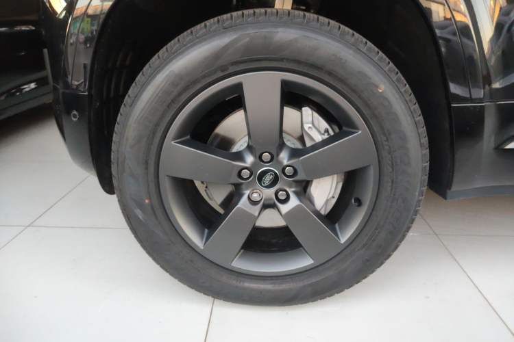 Used Land Rover Defender 2025 110 3.0T P400 – Dynamic HSE