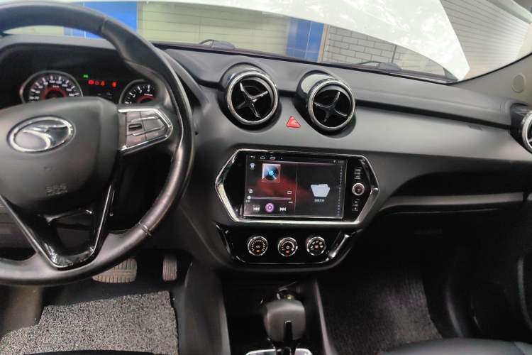 Used Soueast DX3 2016 1.5T CVT Prestige Edition