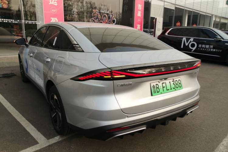 Used Geely Galaxy L6 2025 EM-i 140km Starship Edition