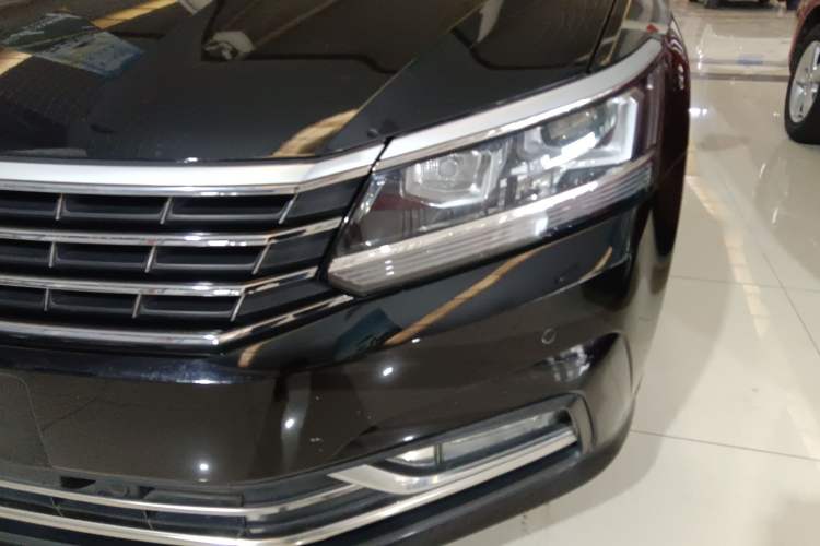 Used Volkswagen Passat 2017 330TSI DSG Luxury Edition
