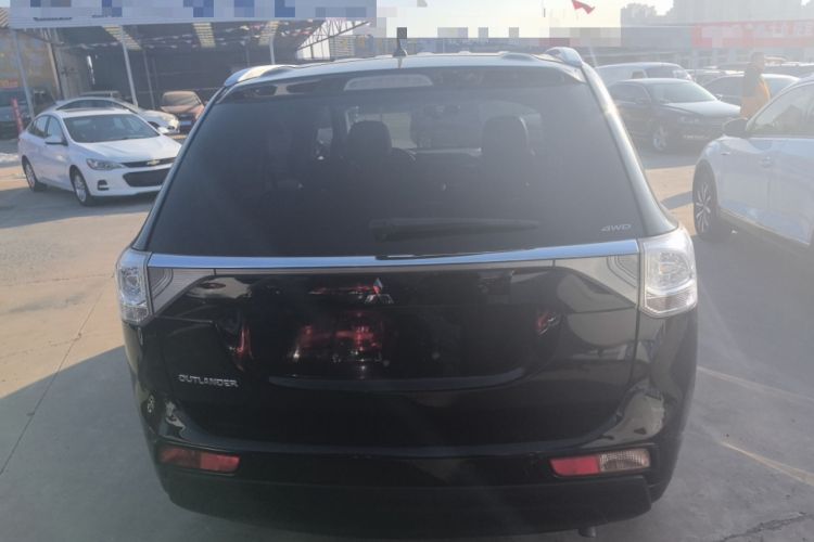 Used Mitsubishi Outlander (Import) 2014 2.4L 4x4 Deluxe Value Edition 5 Seats