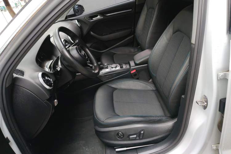 Used Audi A3 2018 30th Anniversary Edition Sportback 35 TFSI Fashion Model
