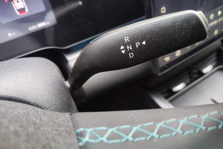 Used BYD Seal 06 New Energy 2025 EV 545KM Flagship Edition Gear Lever