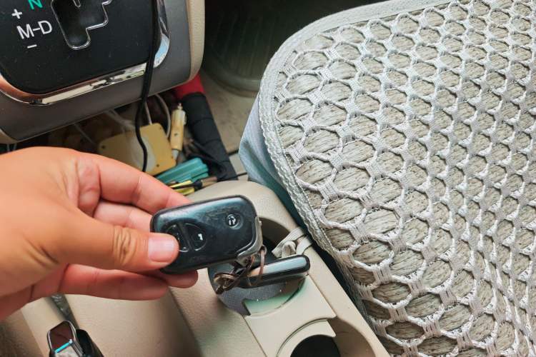 Used BYD S6 2012 2.4L Automatic Luxury Edition
